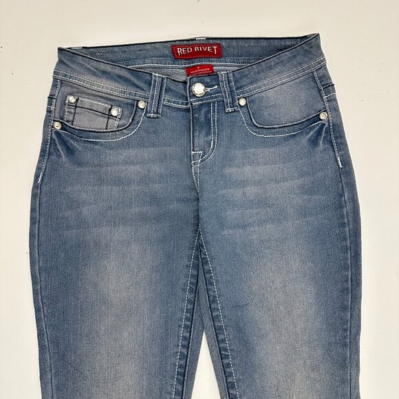 Red Rivet Flare Women's size 5 Medium Wash Blue Denim Jeans - Picture 2 of 4